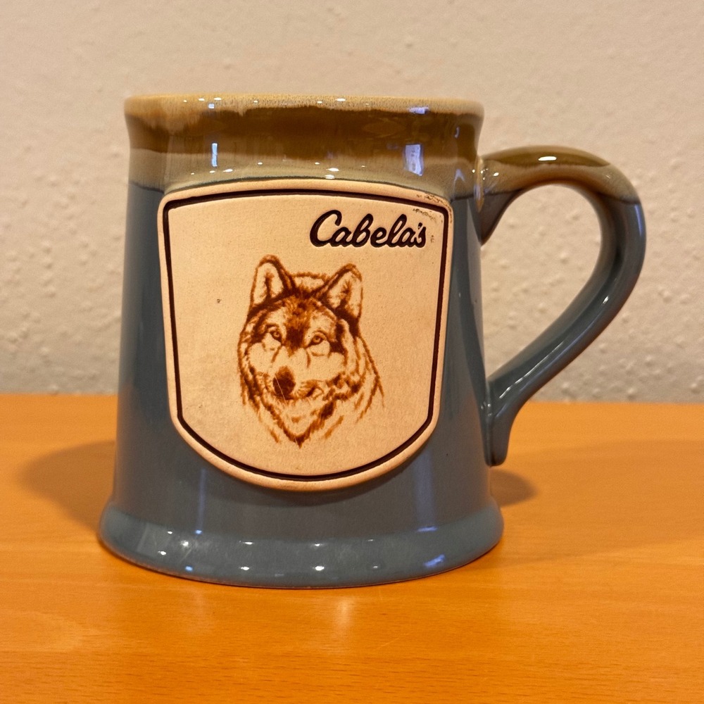 Cabelas Coffee Mug Unisex 20oz Blue Wolf Portrait Stoneware Cabin Rustic Nature